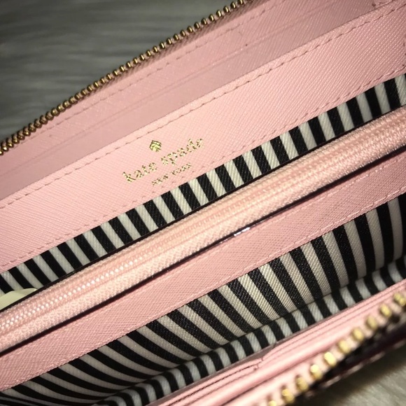 Kate Spade wallet - Picture 2 of 8